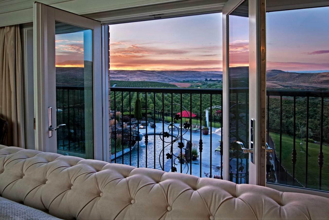 Bed and Breakfast Cameo Heights Mansion And The Vine Fine Dining Restaurant à Touchet Extérieur photo