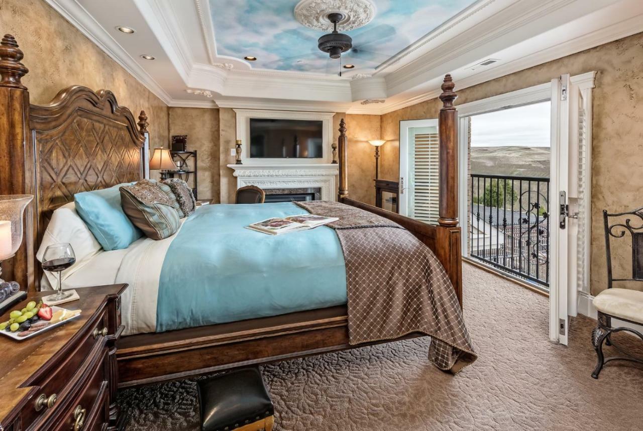 Bed and Breakfast Cameo Heights Mansion And The Vine Fine Dining Restaurant à Touchet Extérieur photo